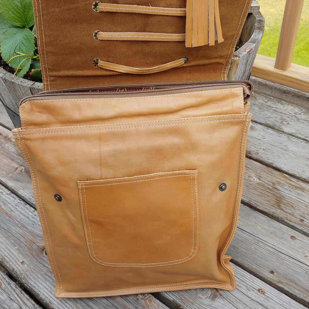 🎁Convertible Leather Tassel Corset Backpack bag Gift! - Picture 2 of 7